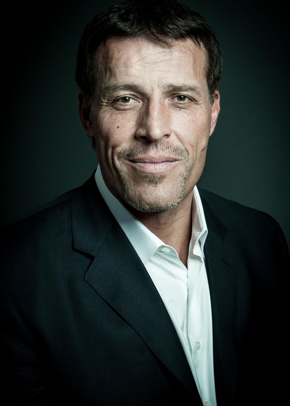 Photo of author Anthony Robbins